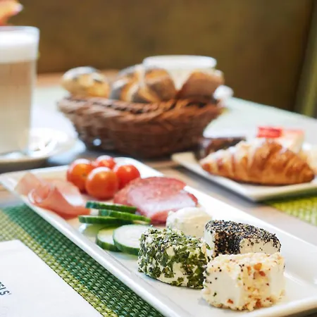 Hotel Living Dusseldorf