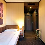 Living 4* Düsseldorf