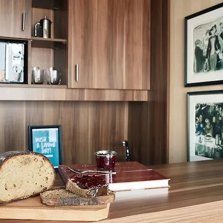 Ξενοδοχείο Living Ντίσελντορφ