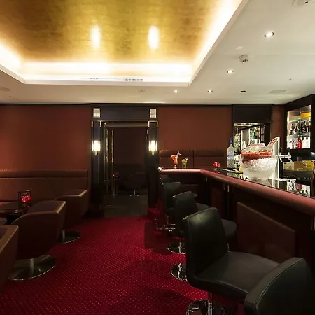 Hotel Living 4*
