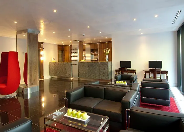 Living 杜塞尔多夫