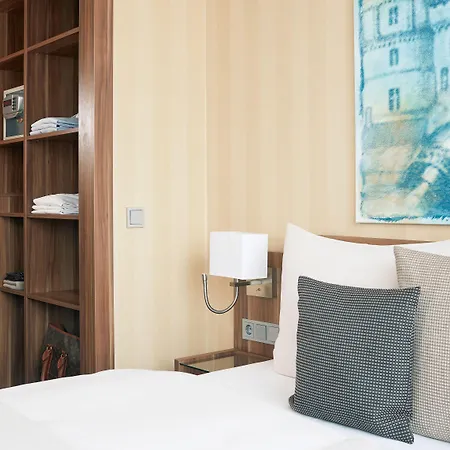 Hotel Living 4*