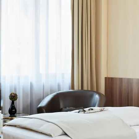 Hotel Living 4*